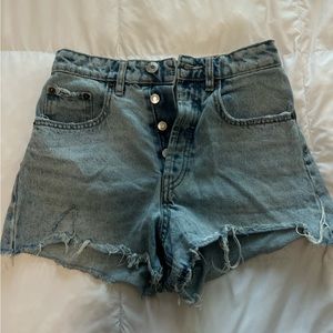 Light wash zara shorts